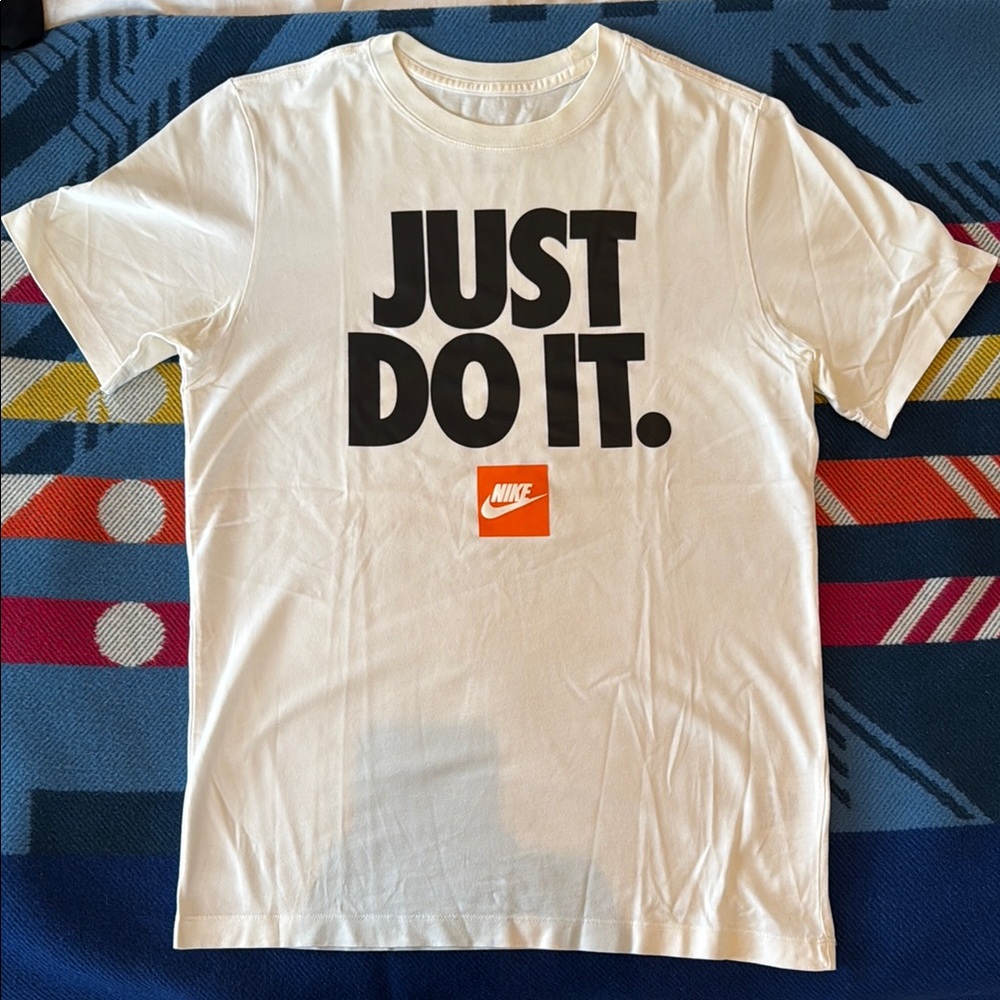 Nike White 'Just Do It' T-Shirt